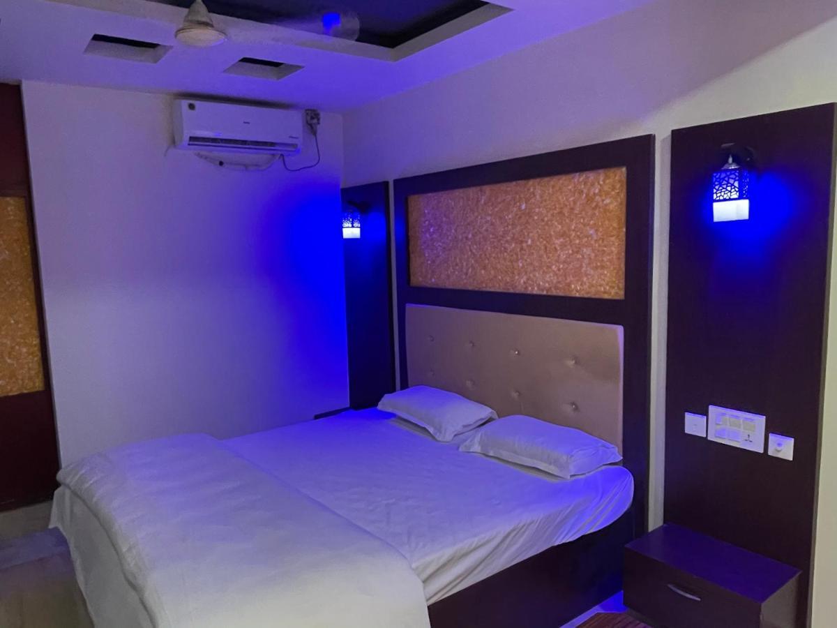 Bassac Residency Hotel Changanācheri Buitenkant foto